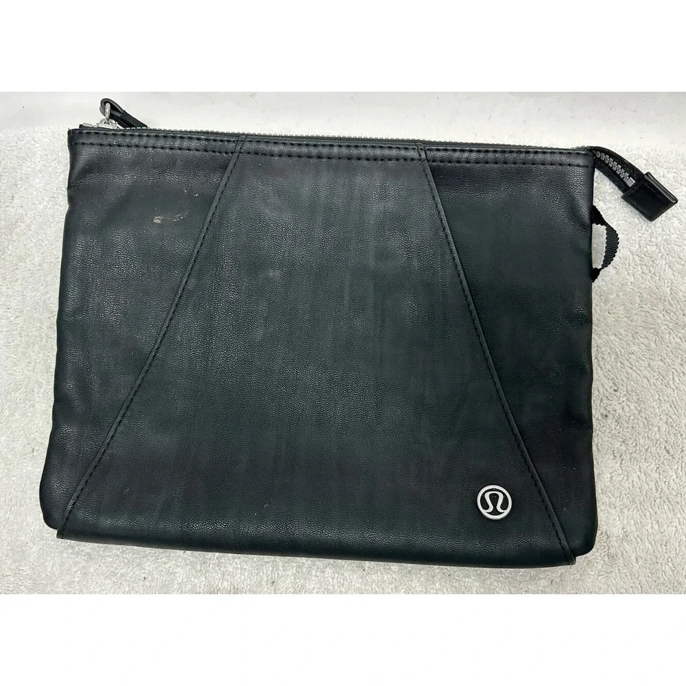 Lululemon In the Present Pouch Kit Cosmetic Bag 2 in 1